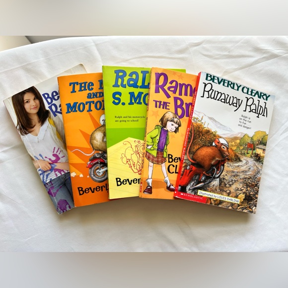 Beverly Cleary Five Softcover Book Set - Picture 1 of 11